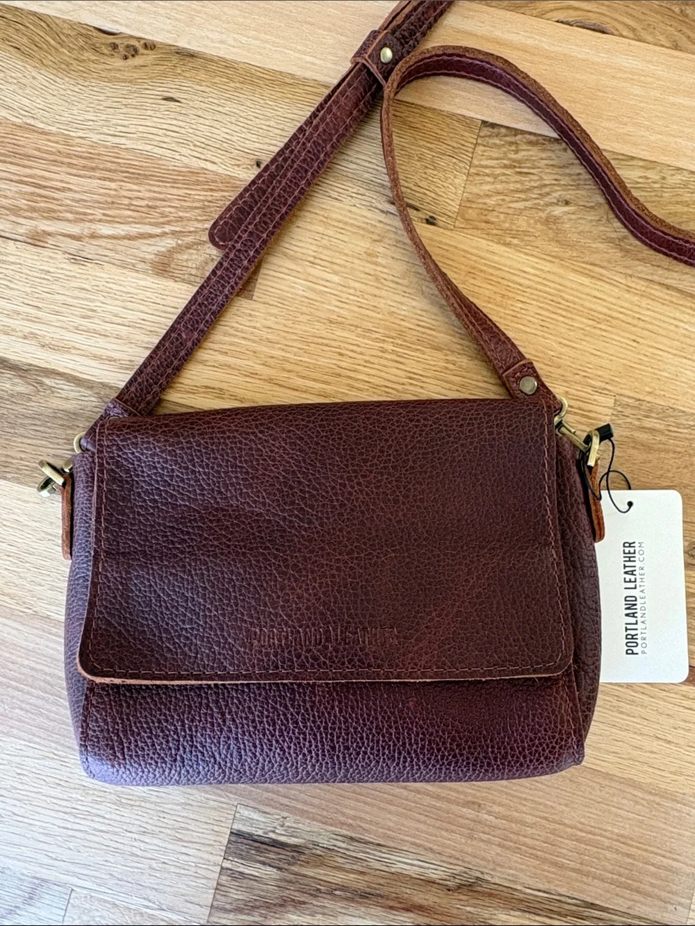 NWT Portland Leather Metro Crossbody color nutmeg